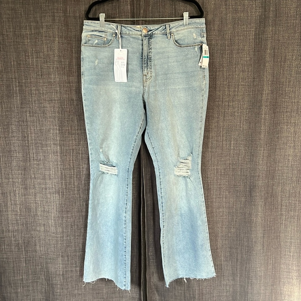 Seven7 felicity slim high rise flare size 16 lightwash distressed raw hem jeans